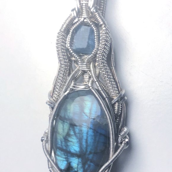 aquamarine and labradorite pendant - Picture 2 of 3